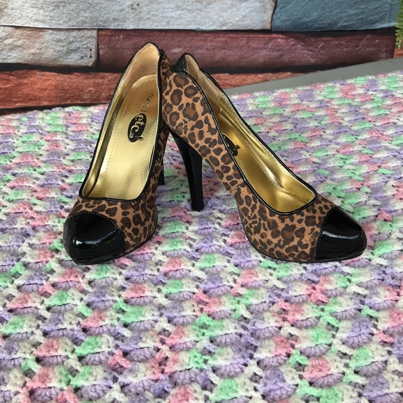 Rue 21 Leopard Heels - Picture 1 of 5